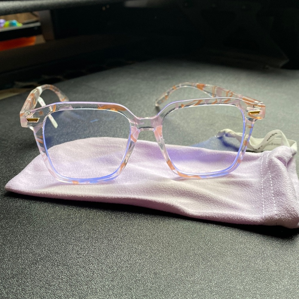 Stylish Pink Marble Glasses
